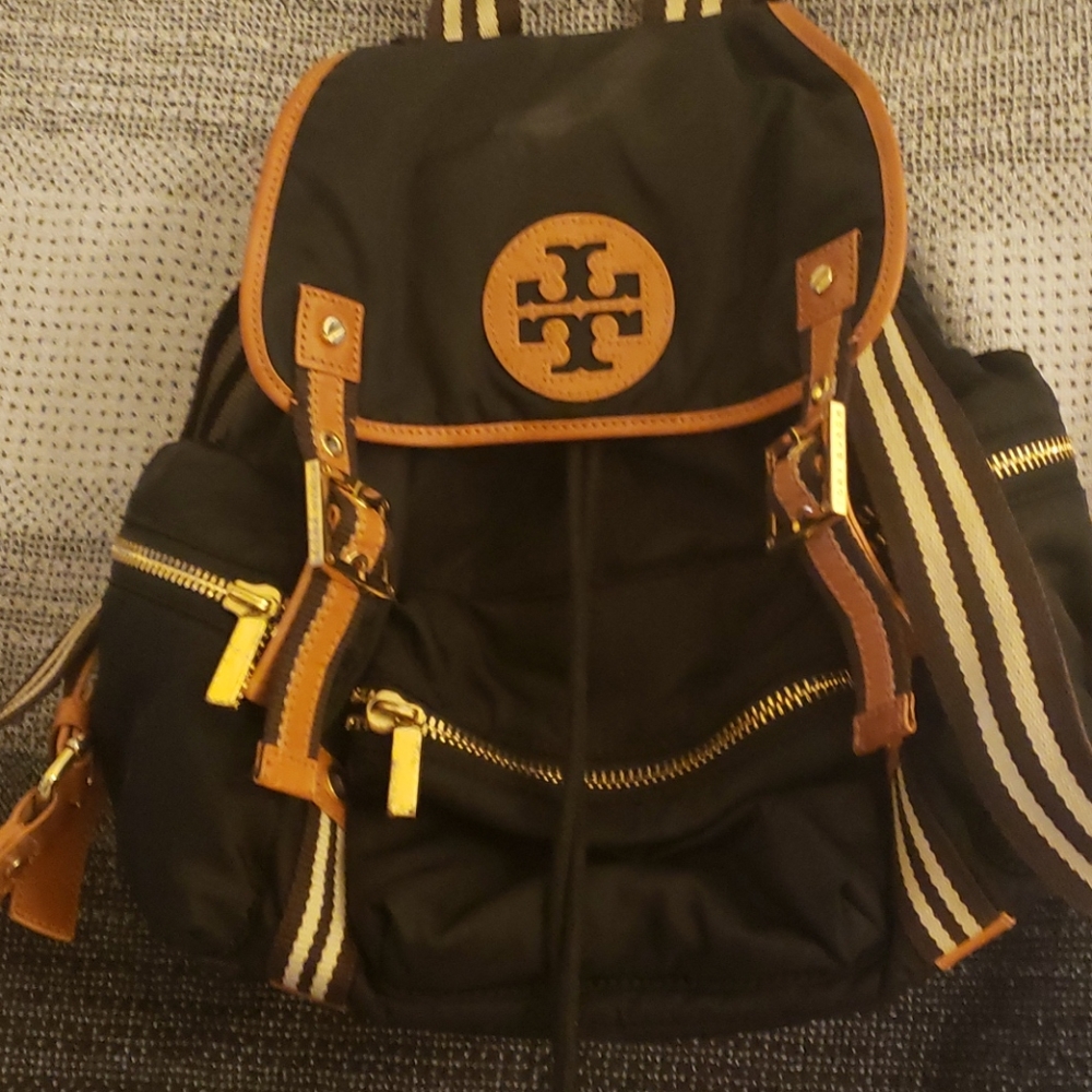 COPY - Women Tory Burch Backpack  Black & Tan